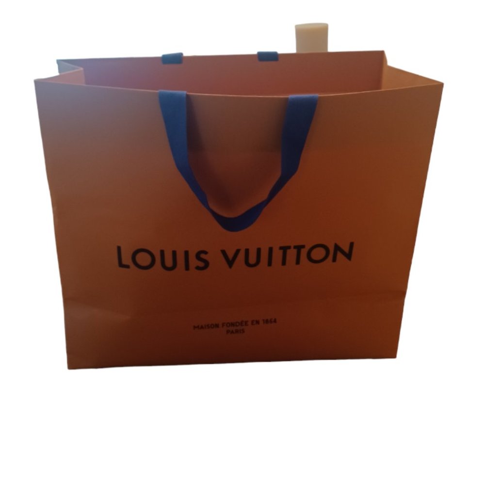 LOUIS VUITTON GIFT SHOPPING BAGS - Picture 2 of 3